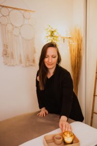 Photos d'Aur'Ôra Massage dans sa cabine l'Odyssée à Mérignac