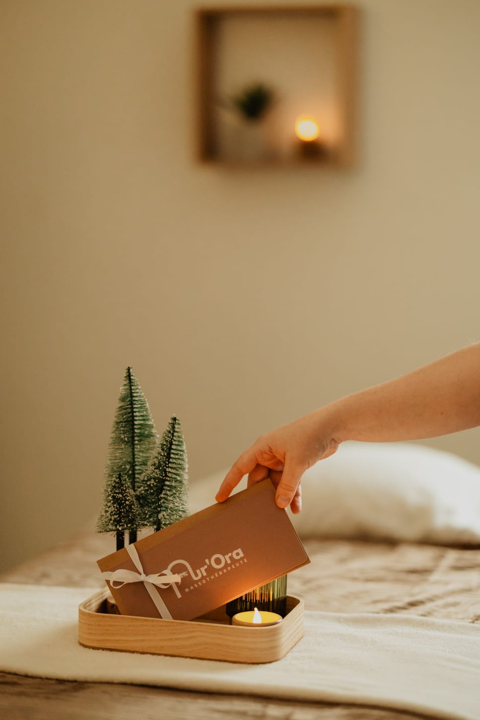 Photo de la carte cadeau à offrir d'Aur'Ôra Massage, dans sa cabine l'Odyssée à Mérignac